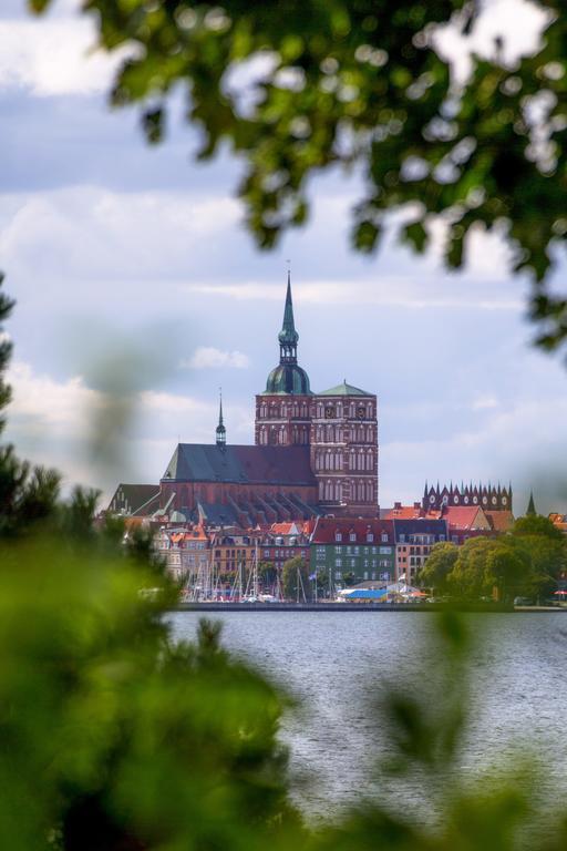 Altstadt Hotel Peiss Штральзунд Екстер'єр фото